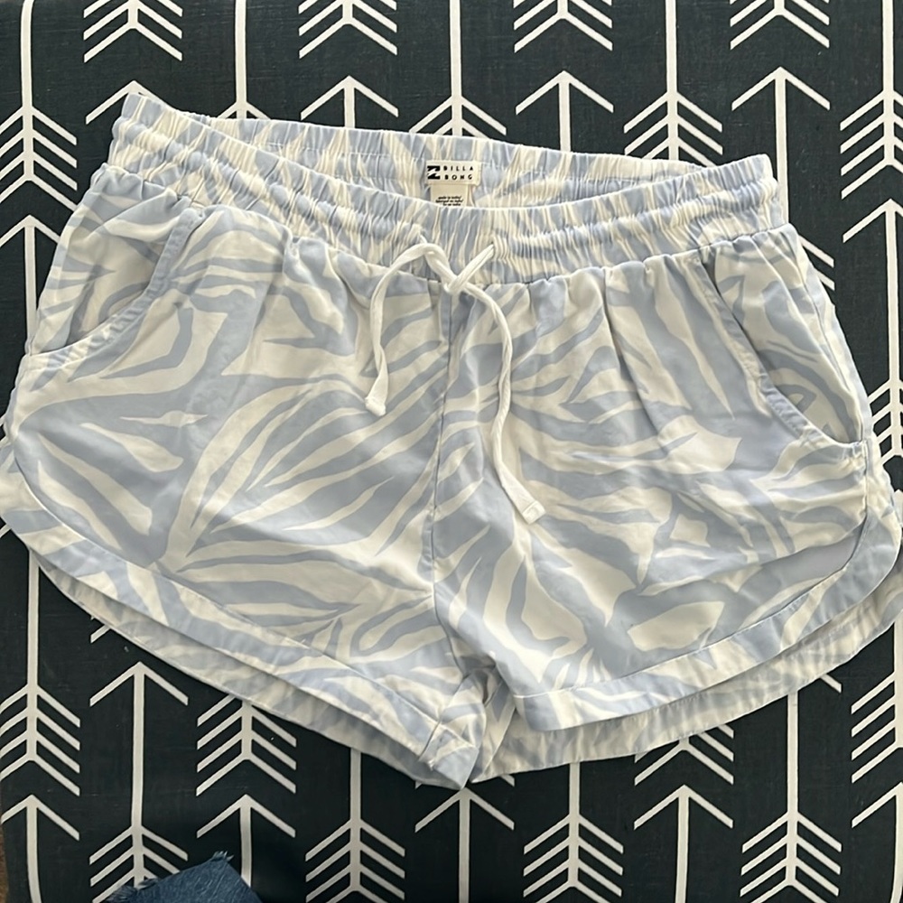 Billabong shorts